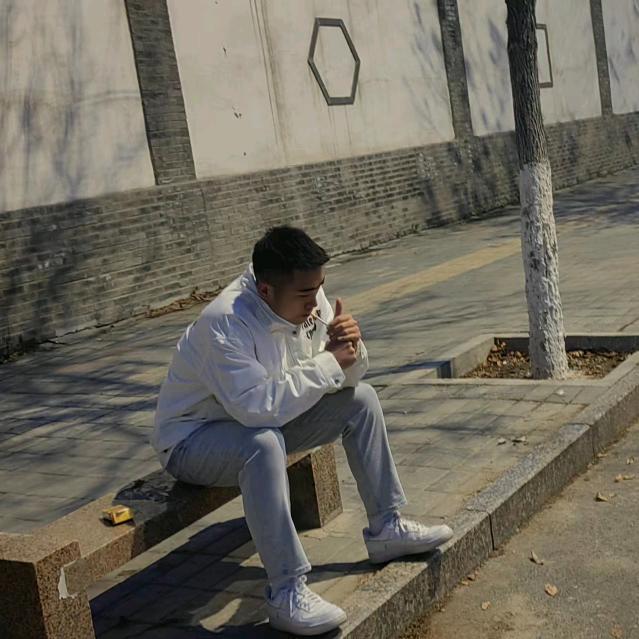 热爱生活的小王