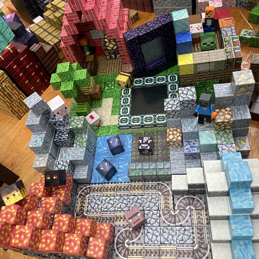 凹凸凹精品玩具