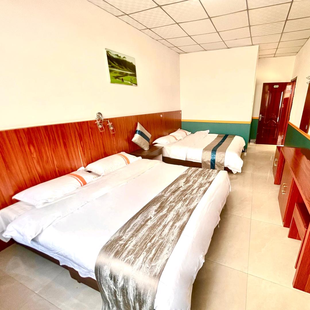 丰宁坝上长富山庄度假村