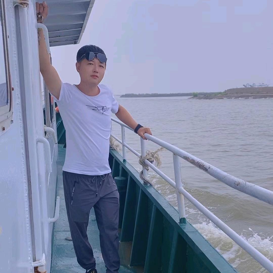铁血男儿
