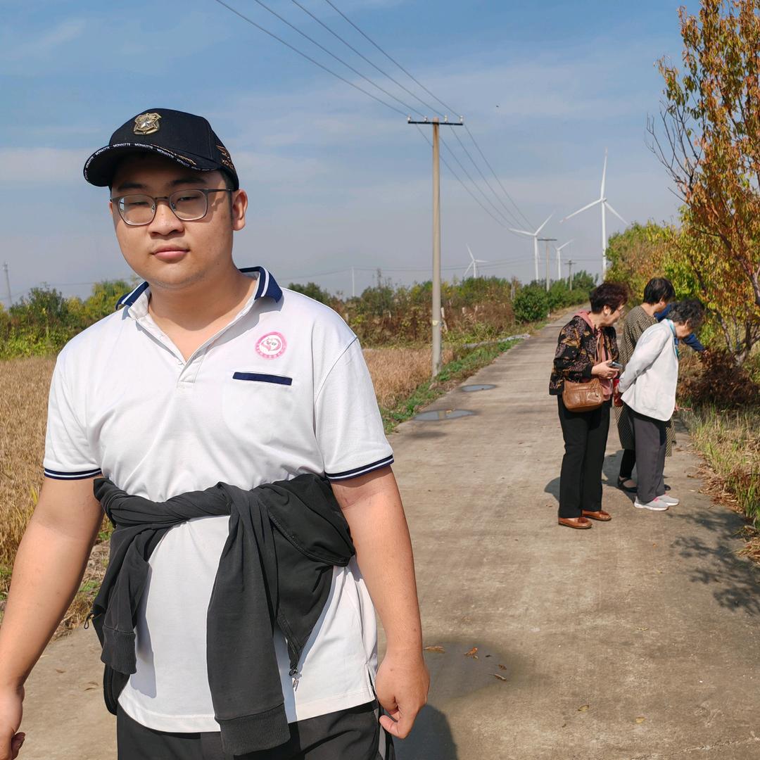 开心❤️吃货马