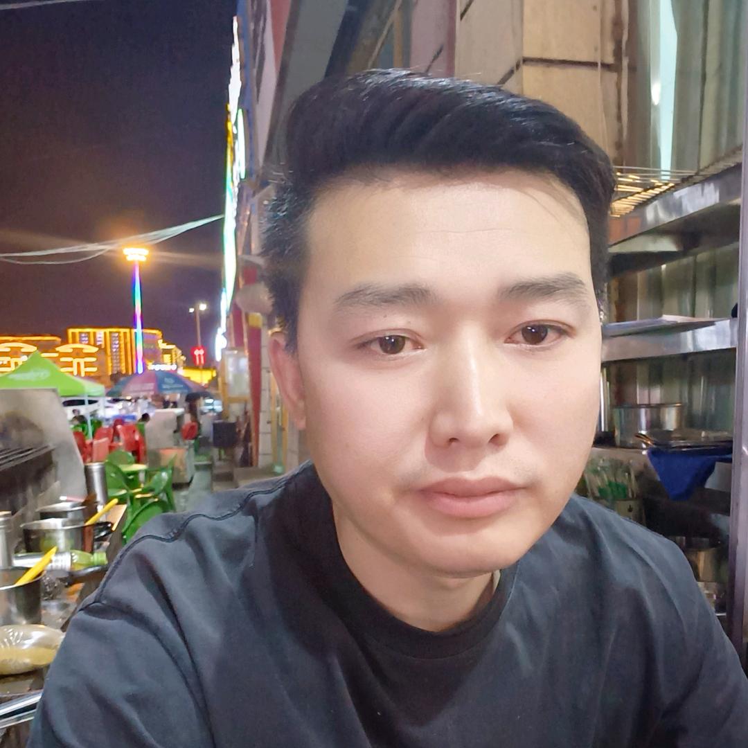 蚝记烧烤店小陆