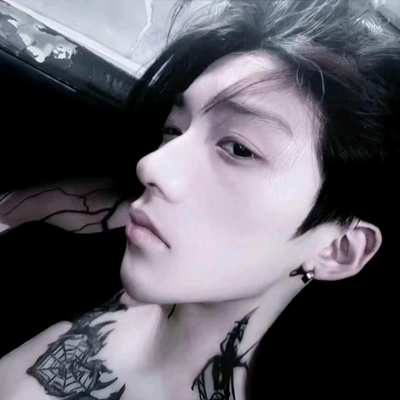(u‿ฺu✿)