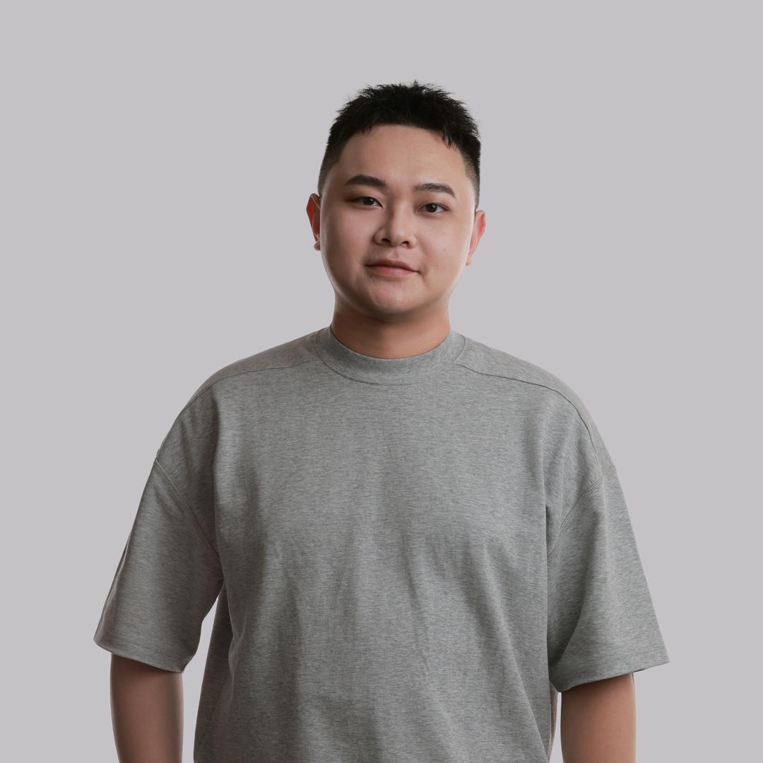 黄少