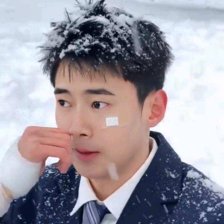 水瓶座（小陆）