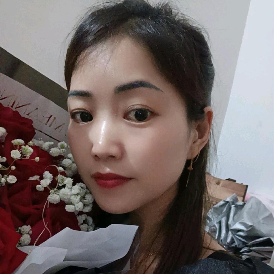 張彝家小姐姐