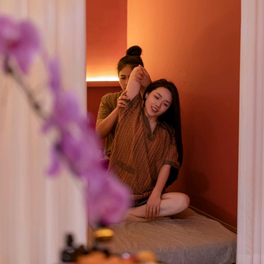 漫步阳光泰式按摩爱琴海店