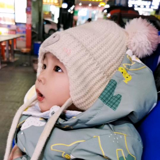 广州依依外贸服饰