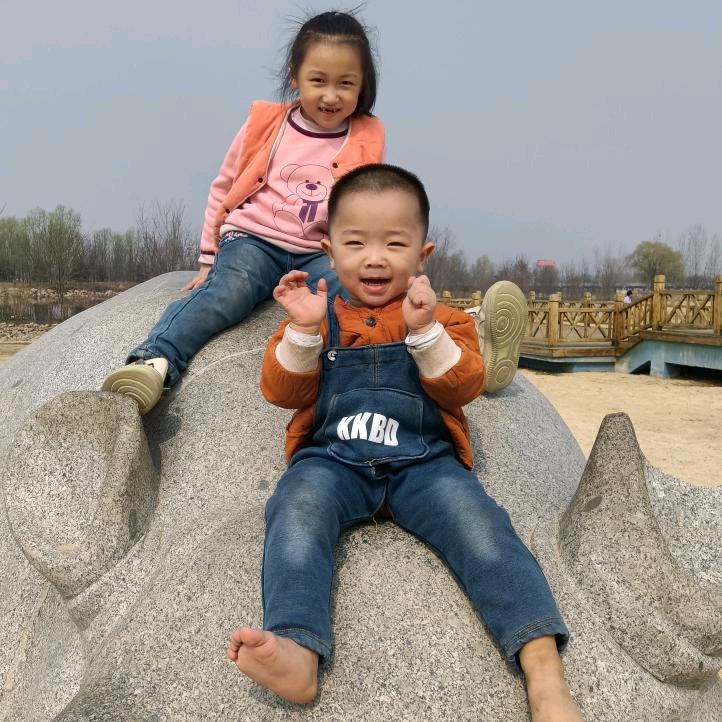 80后爱奔跑的猪🐷