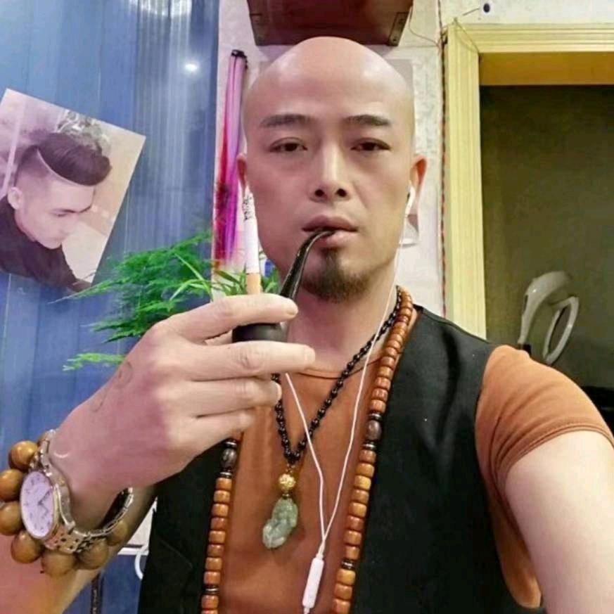 天柱【时尚密码】海哥专业烫染