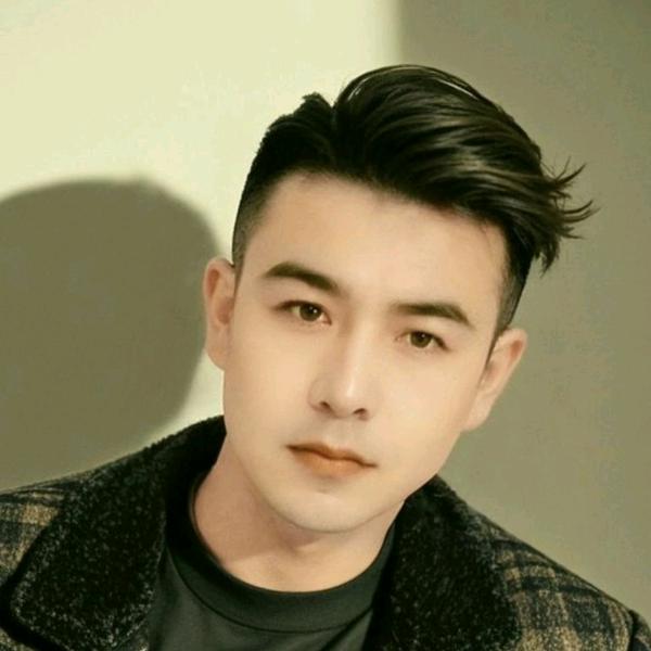 祥诚纸箱包装设备有限公司~张伟