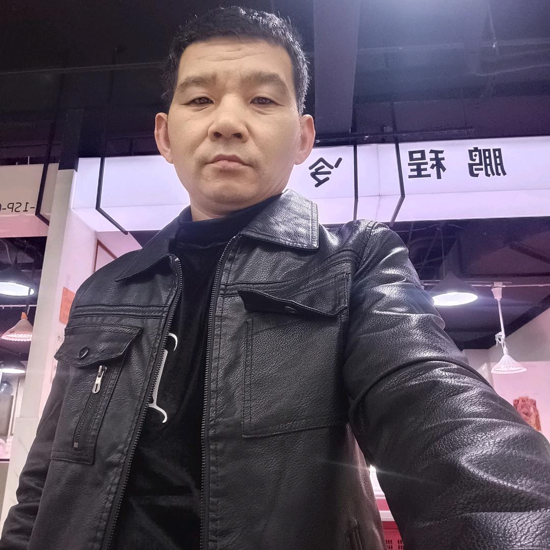 半疯半傻半正经
