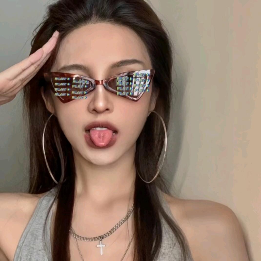 💦