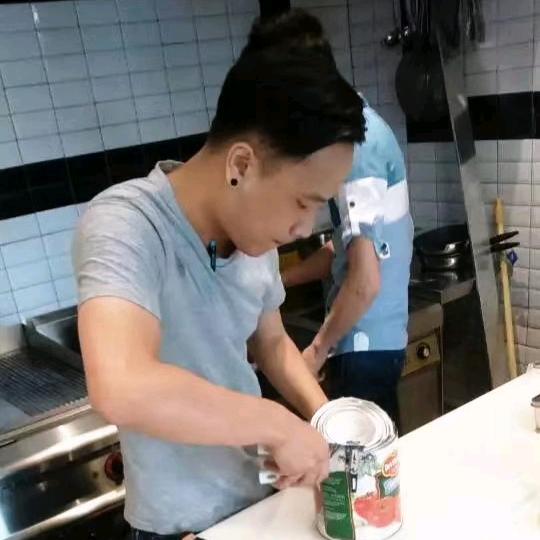 香港喝湯公司chef ray
