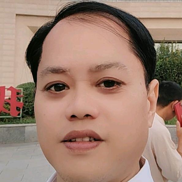 小刘有二个儿子好帅