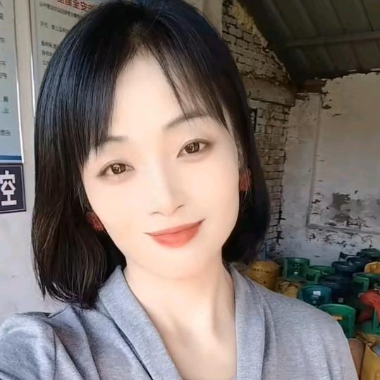荣姐吖