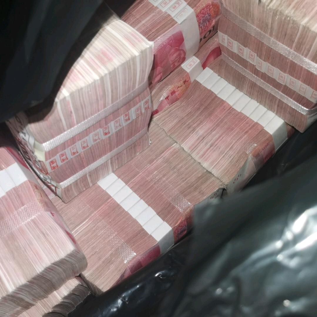 从小就不穿内裤