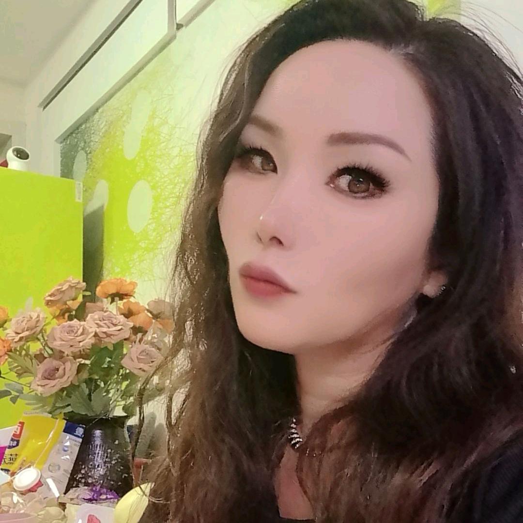爱上阳光的雪