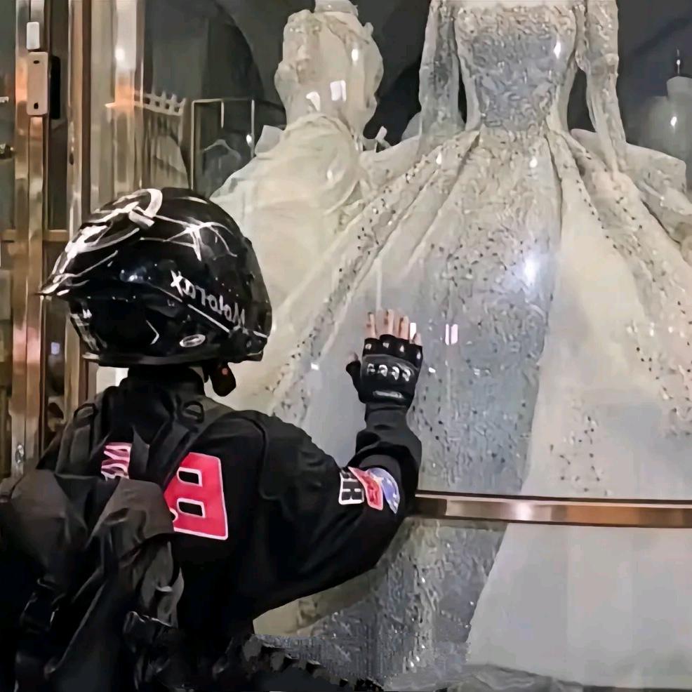 寡妇床下少年郎