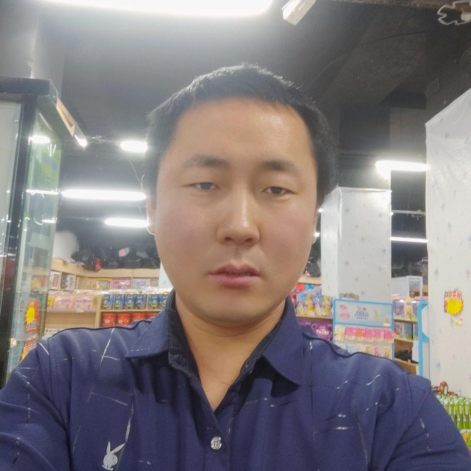 洪伟超市