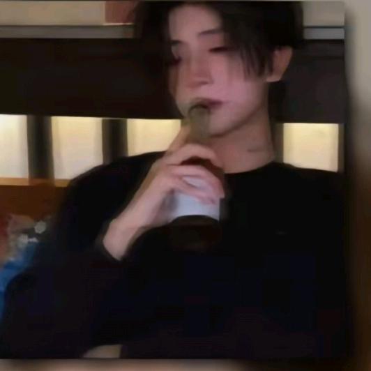 铁骨曾曾