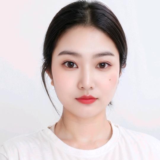 何里♥(｡￫v￩｡)♥有余