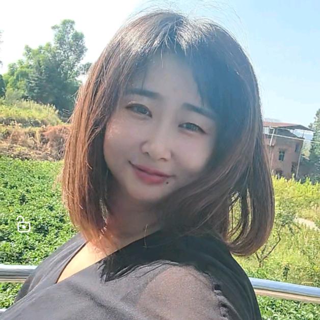 憨憨🍭ღ᭄