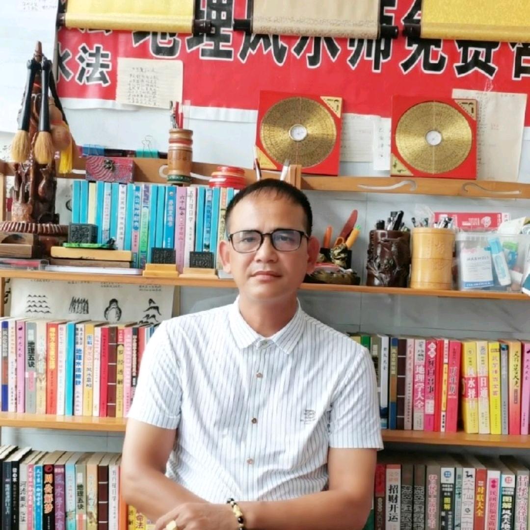 黄定忠先生