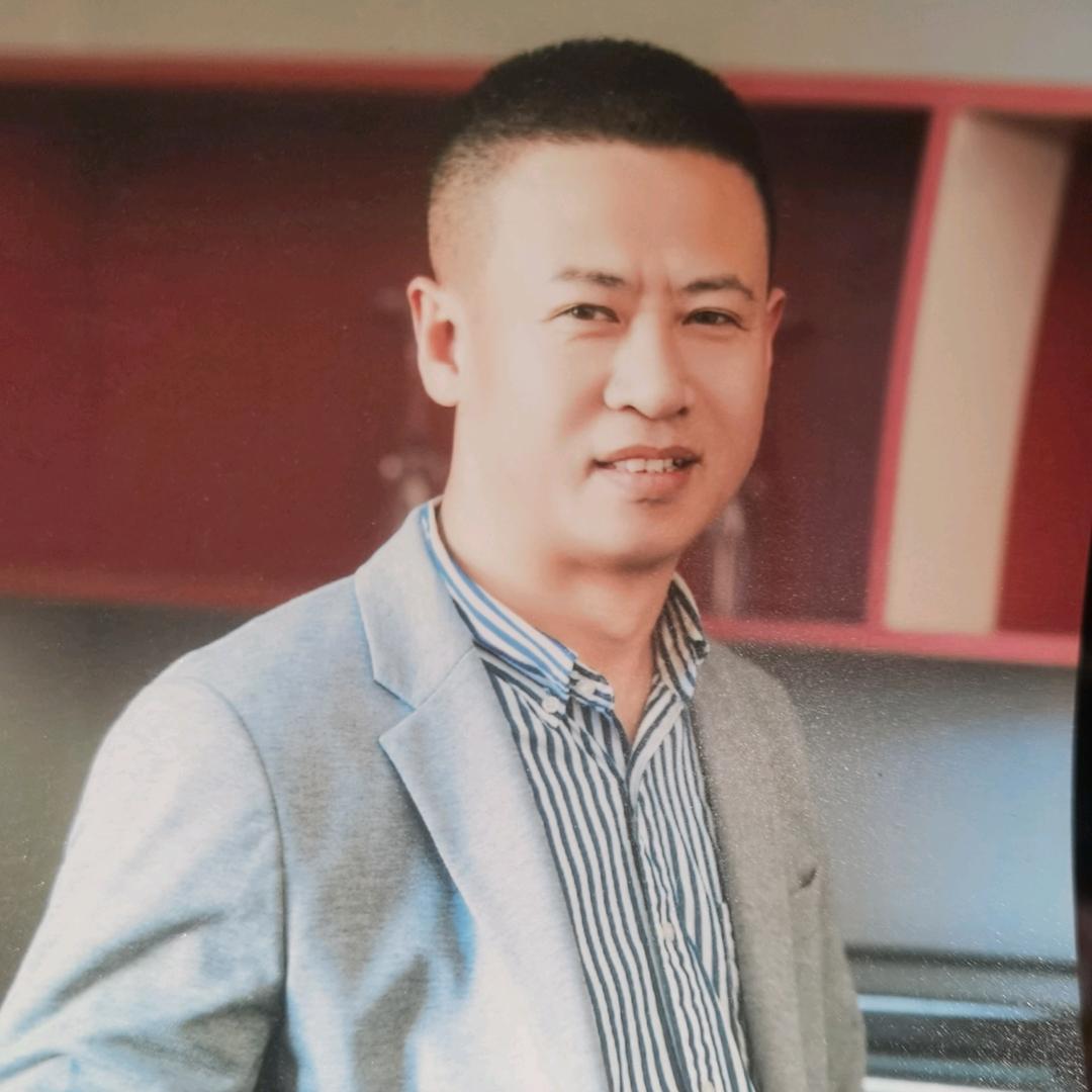 忠哥（70后商贸人）