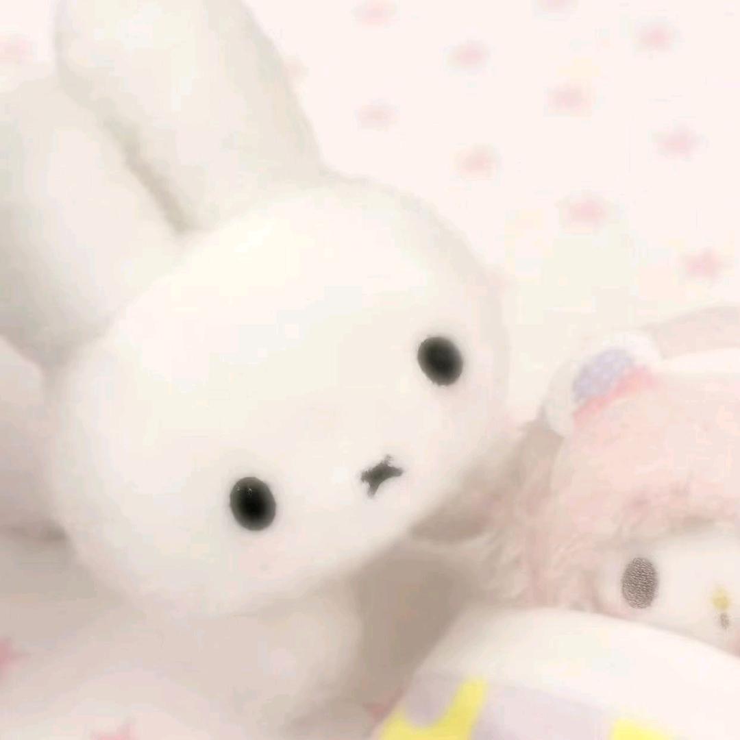 忧郁绝世大帅哥