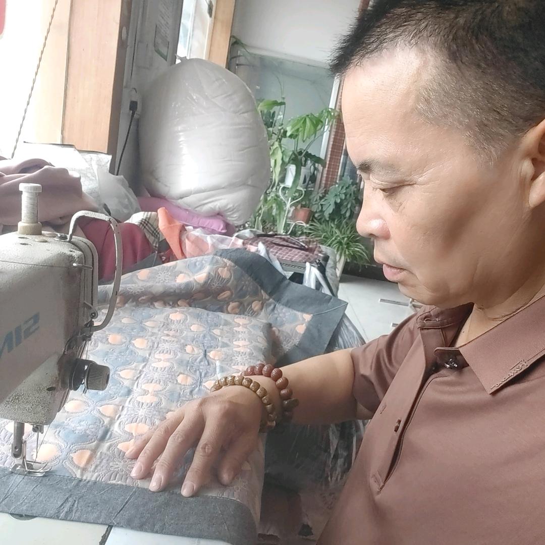 龙居运生床品坊