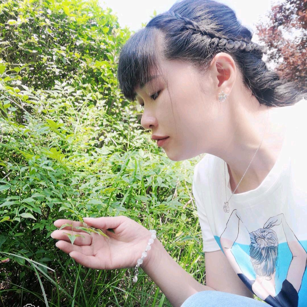 李建芬
