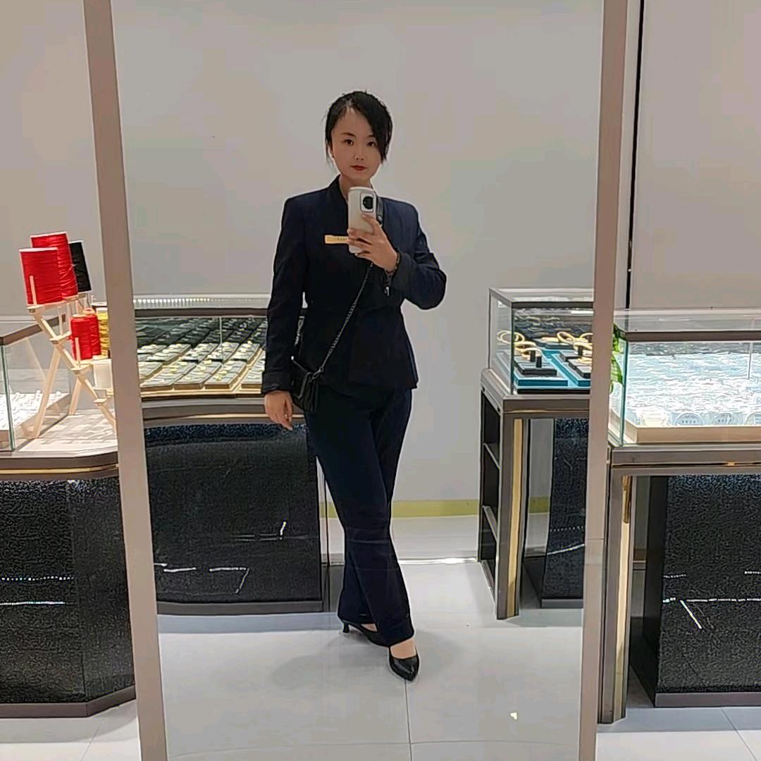 珠宝小姐姐—丽霞