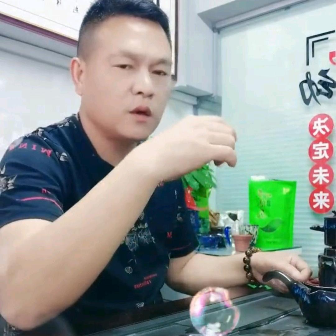 谁家 👍老哥（单身～哥哥）