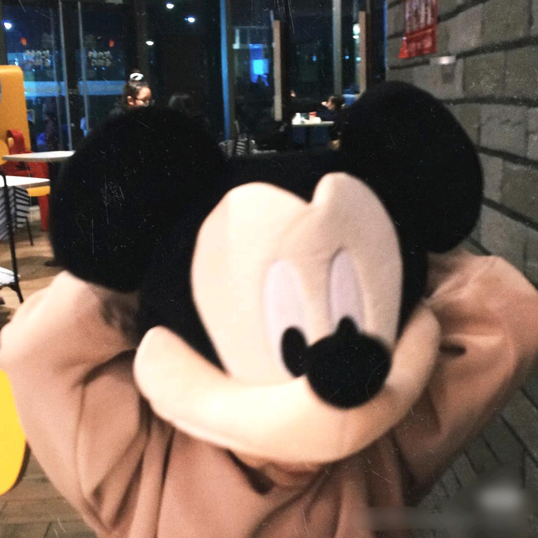♛