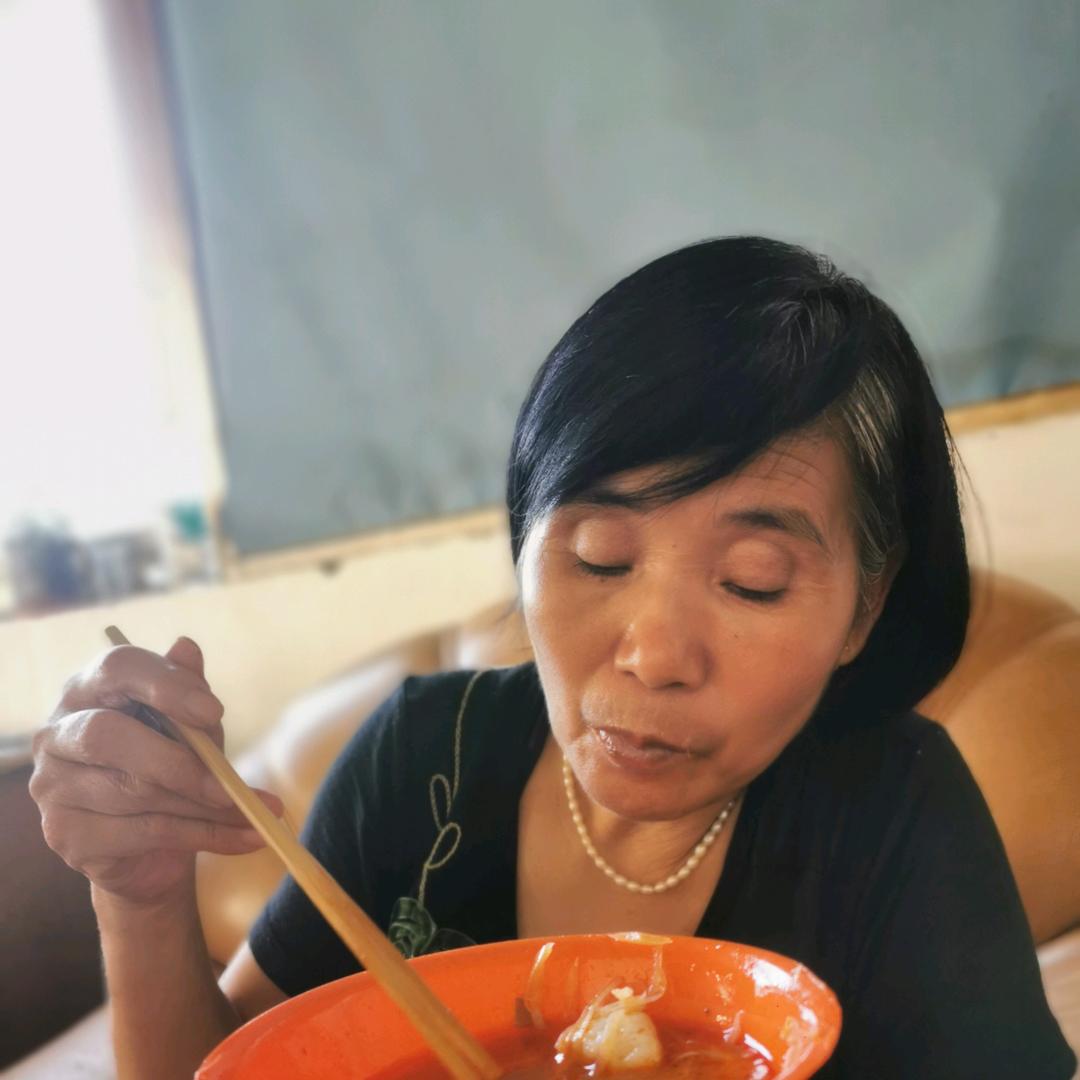 皮皮奶奶