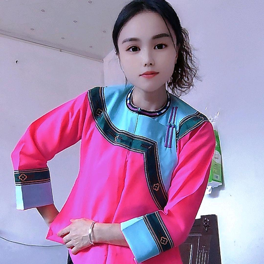 布依小卢妹服装订做