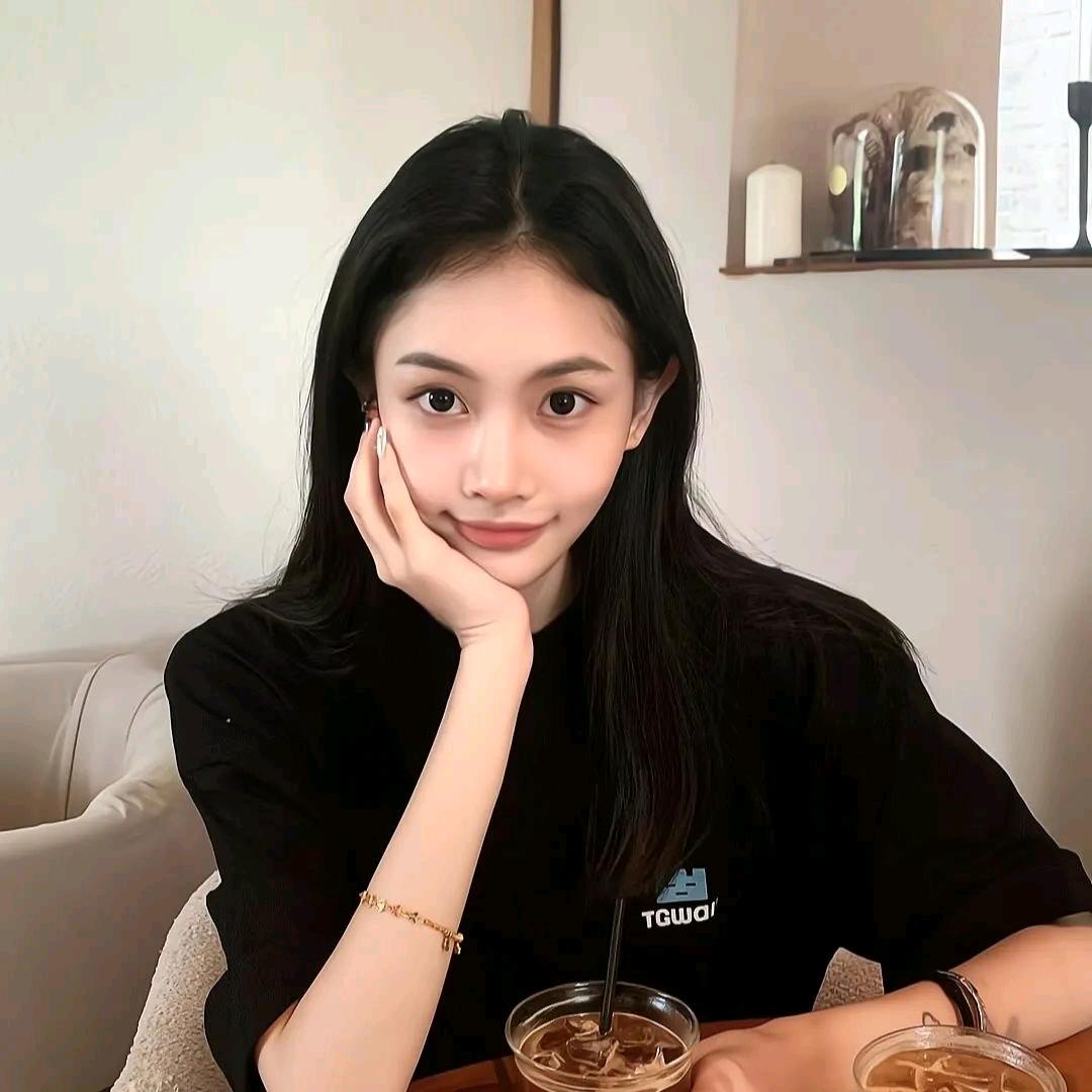 ᵕ̈ 東虹市首富婆🌷