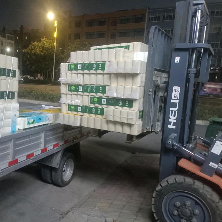 小庆装饰全屋定制，外加卫生纸厂家批发