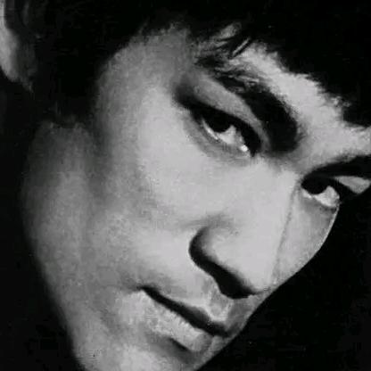 中国功夫巴桑李小龙