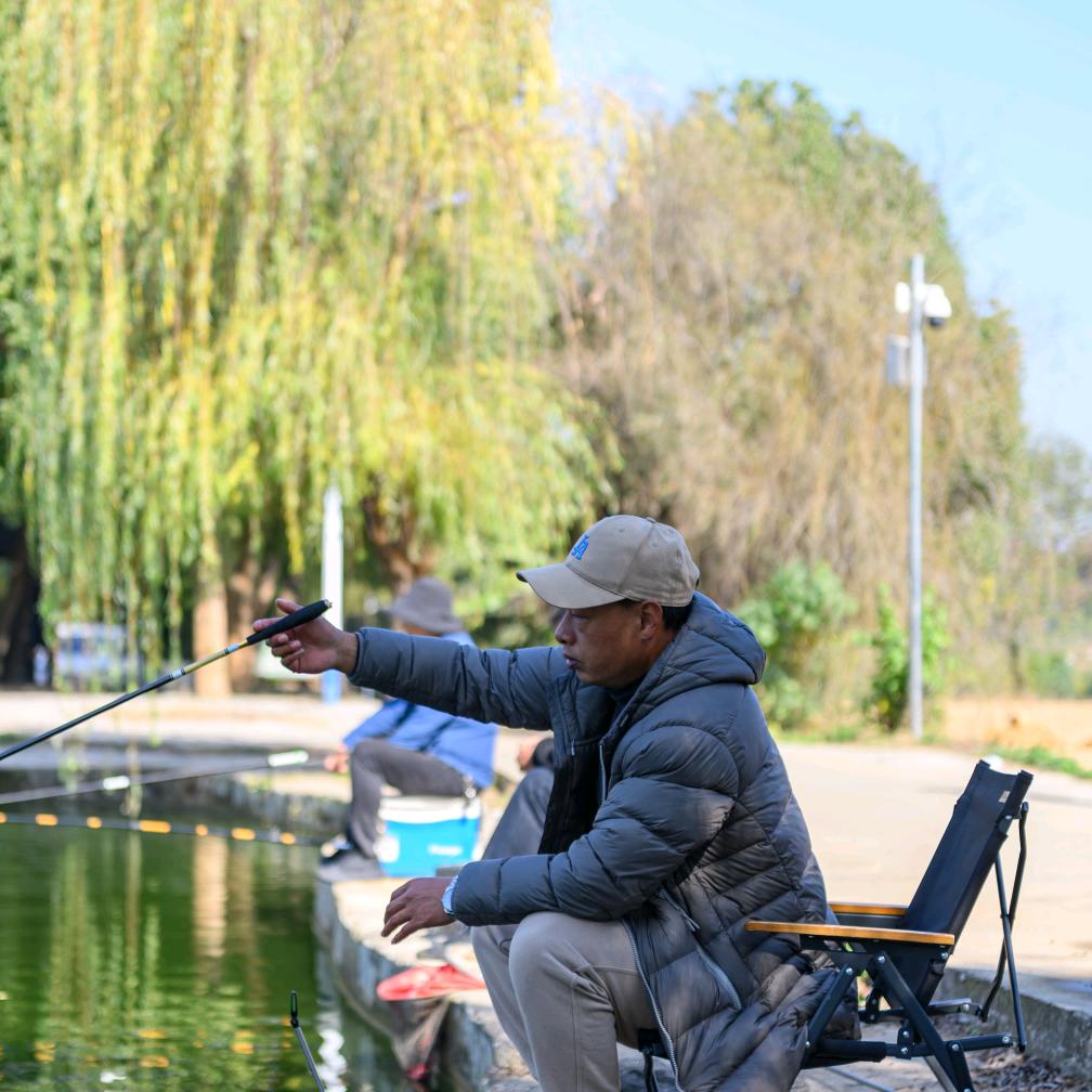 黑汤爱露营🏕️