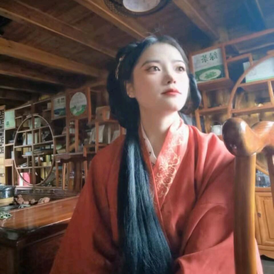 凉栀.