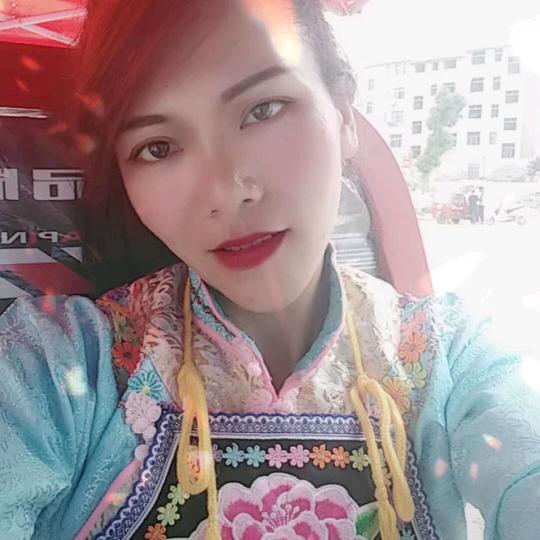 布衣姐🌈