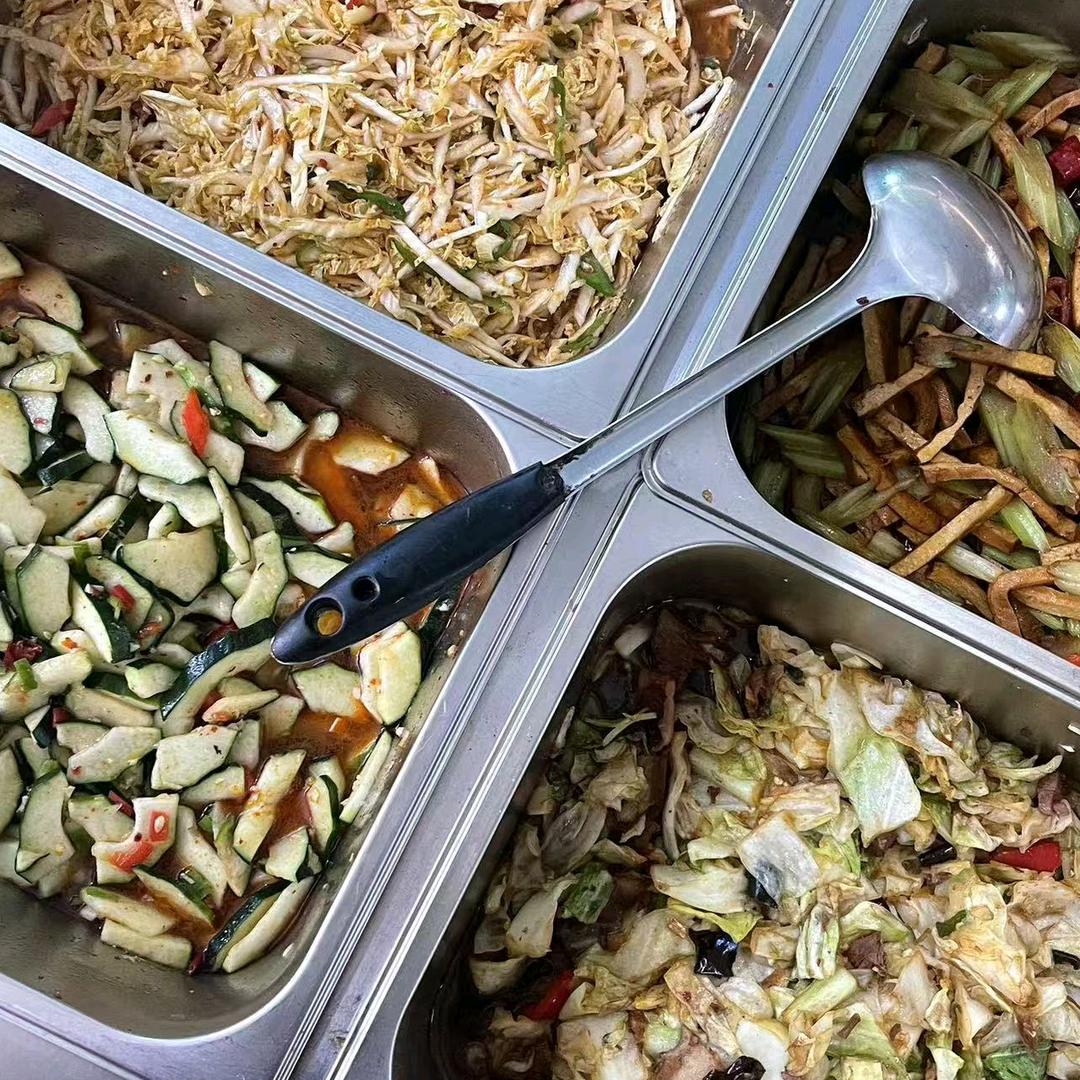 万荣南街五元管饱吃