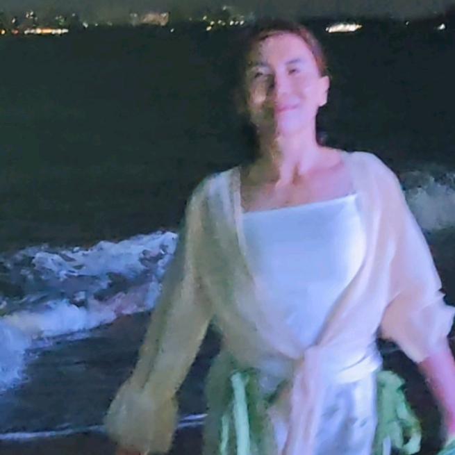 依玫闲侃