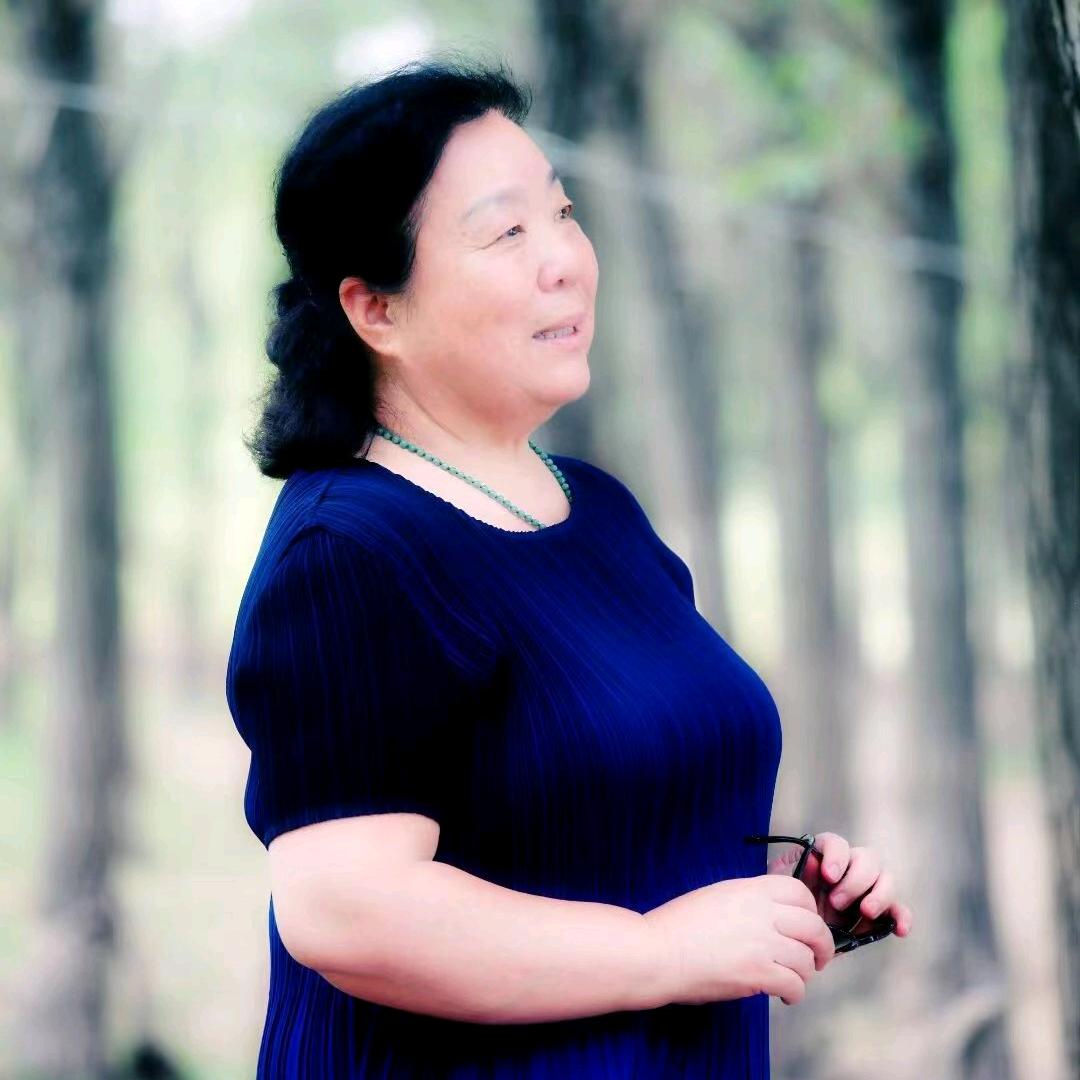 海中彩虹
