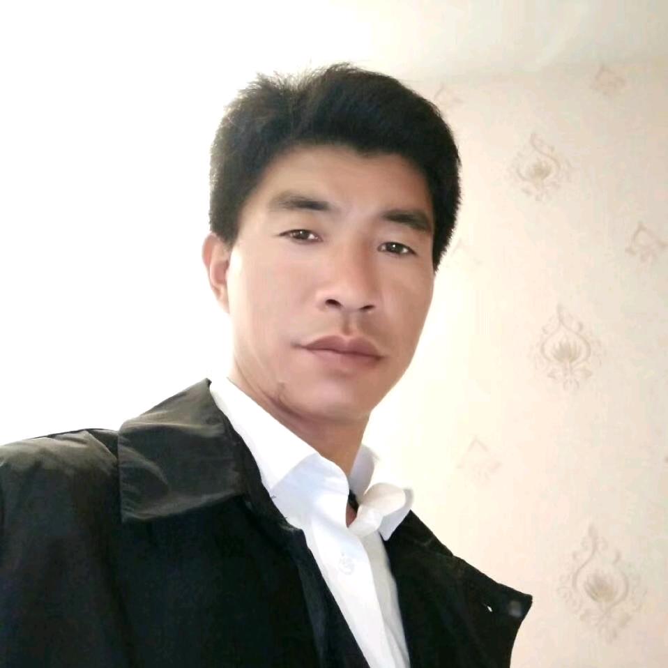 天鹅驾校队长金牌教练