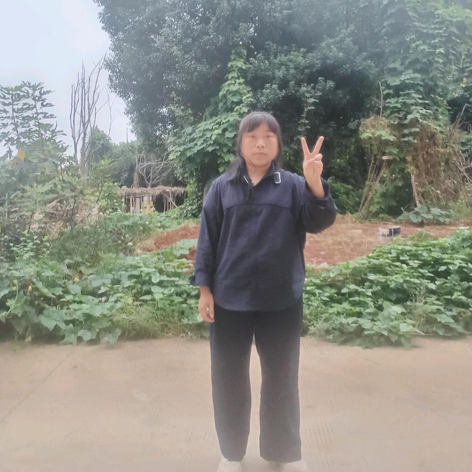 姣柒