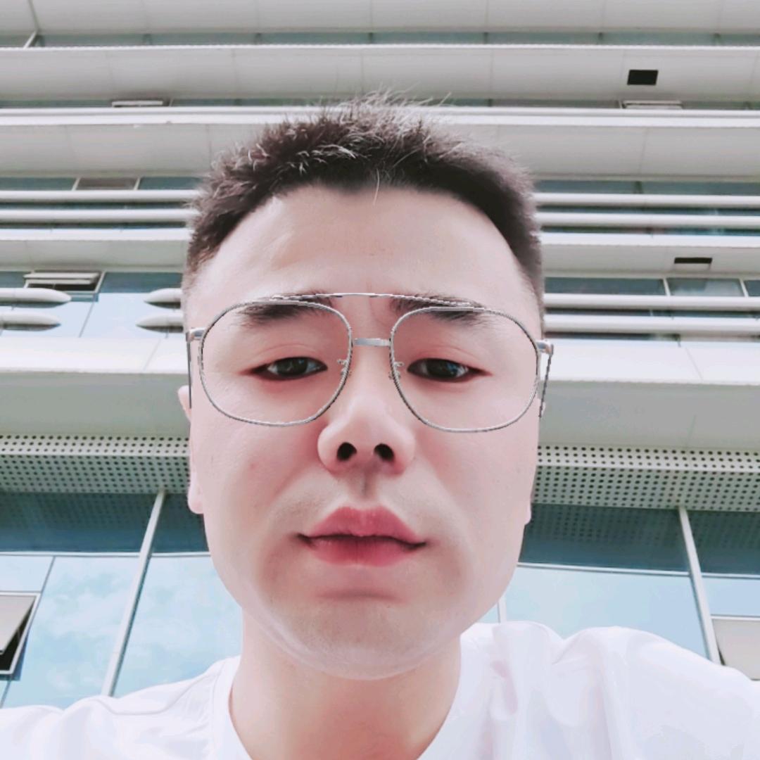 小伍哥^0^