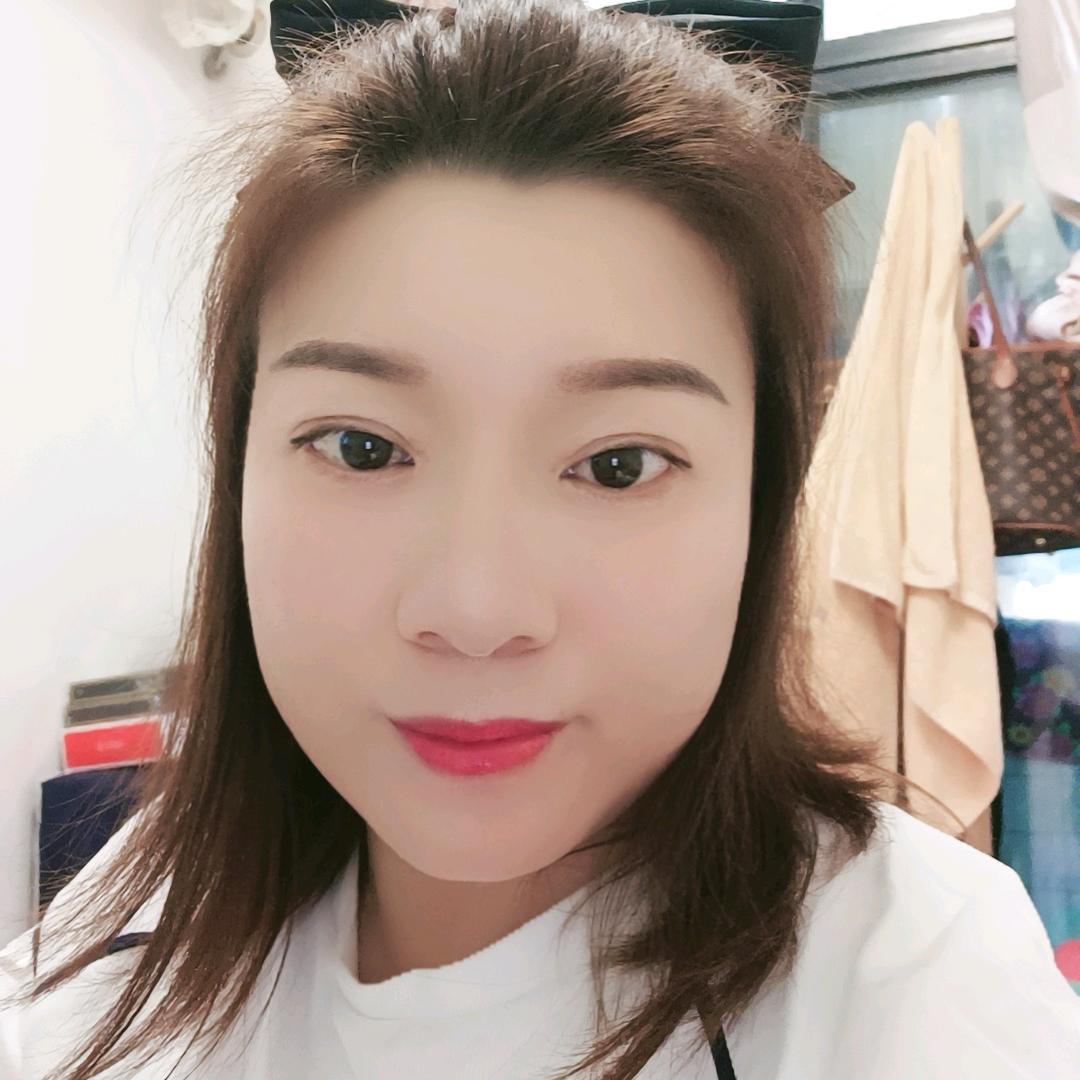 芳莹